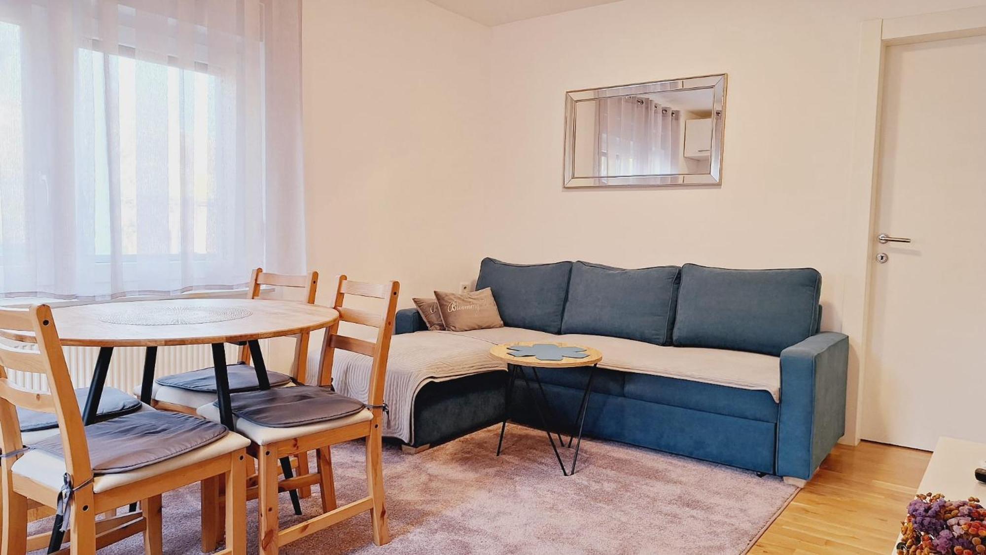 Apartment Silvia Загреб Экстерьер фото